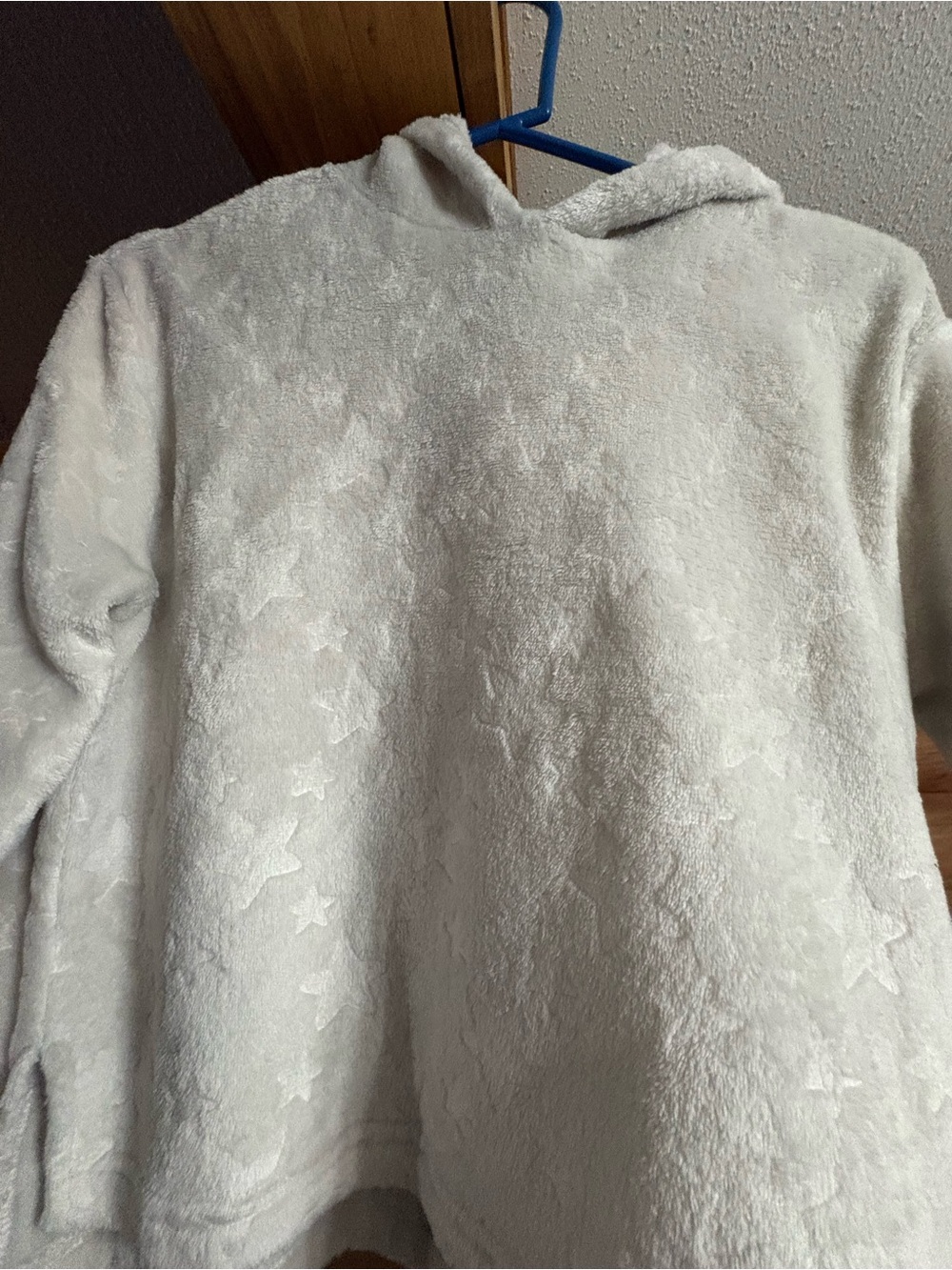 Falls Creek Plush Hooded Pullover - Light Gray/Cream